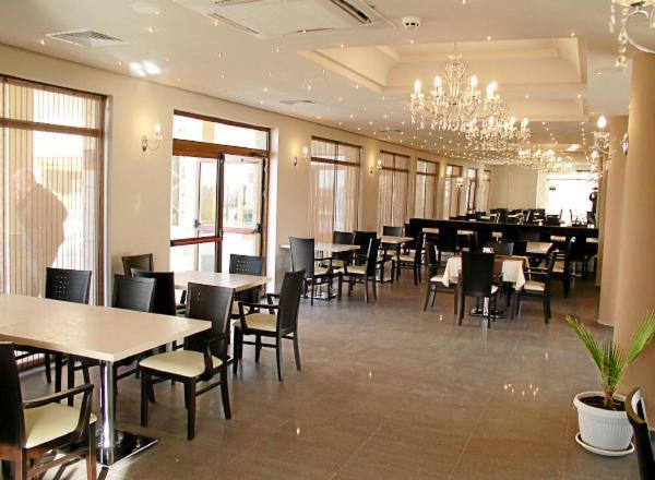 Александра Hotel สวิติ วลัส ภายนอก รูปภาพ